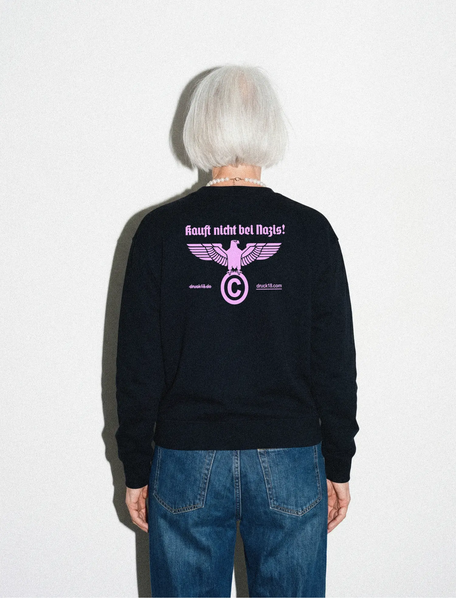 Druck18 "Kauft nicht bei Nazis" Sweatshirt - Image 3