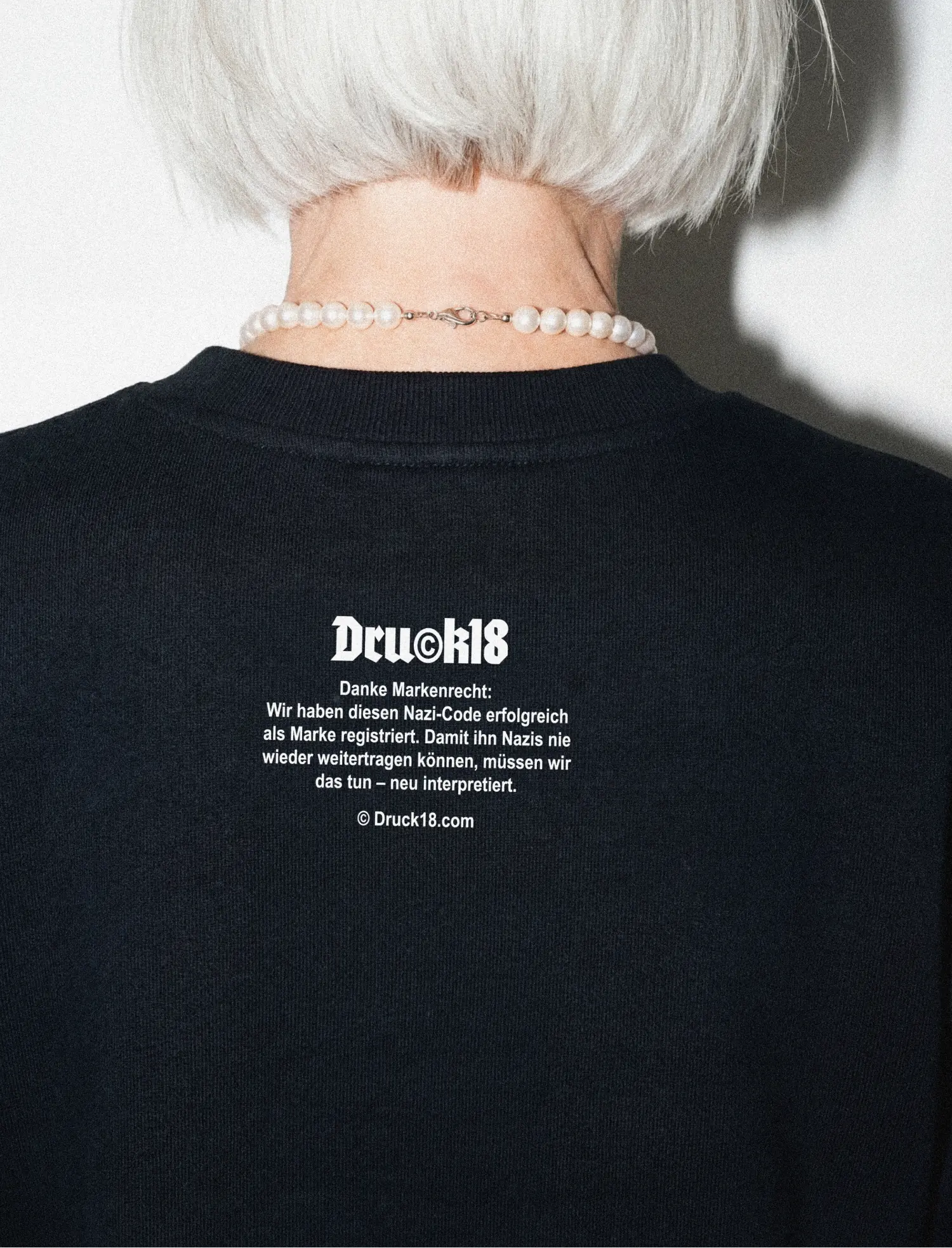 -H-K-N-K-R-Z- Sweatshirt - Image 4